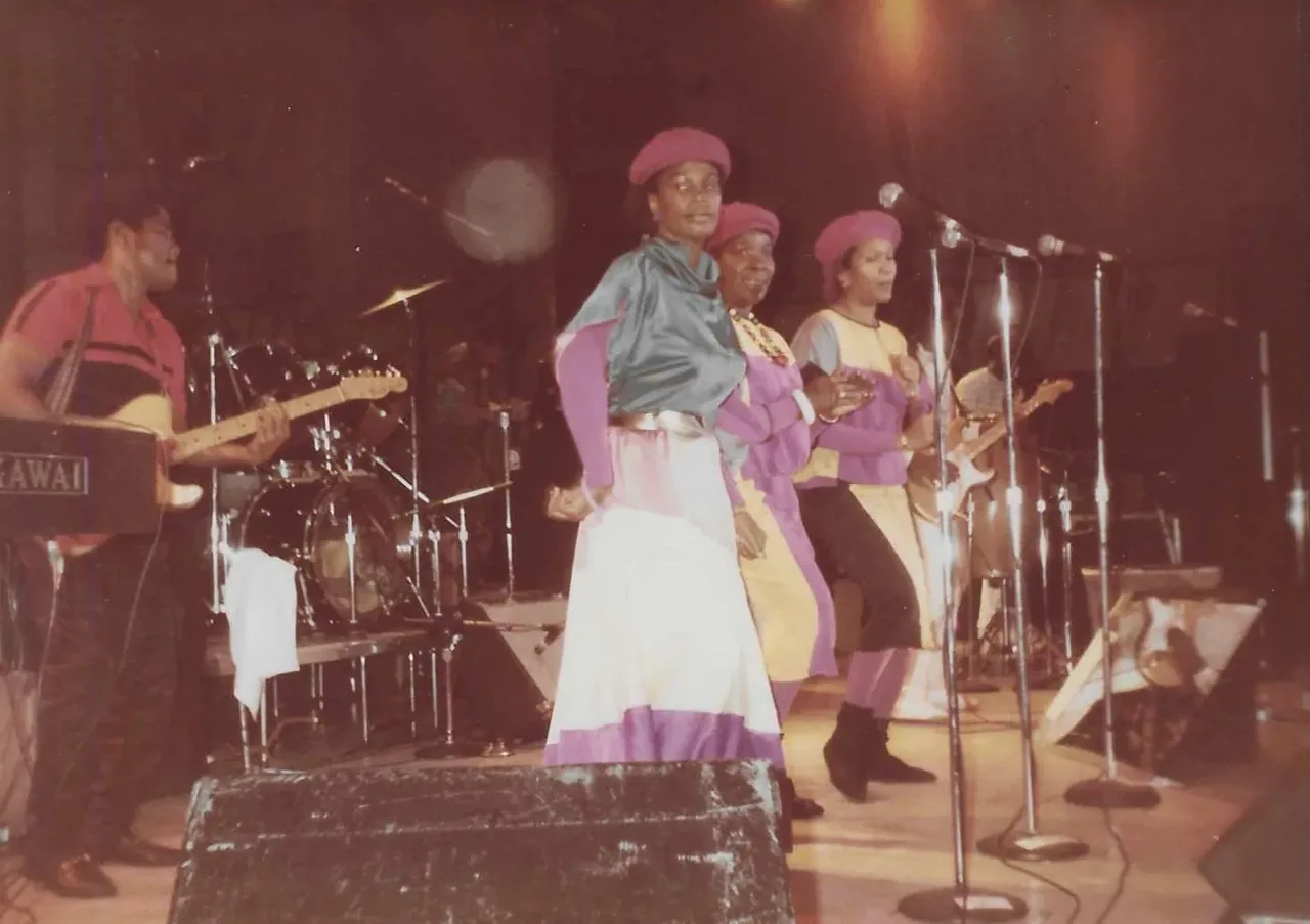 Great Legend Tour with I-Three’s and Wailers, 1984. A few years after Bob trod on. What a great tour it was. I-Threes Rita Marley, Marcia Grifiths, and Judy Mowatt.